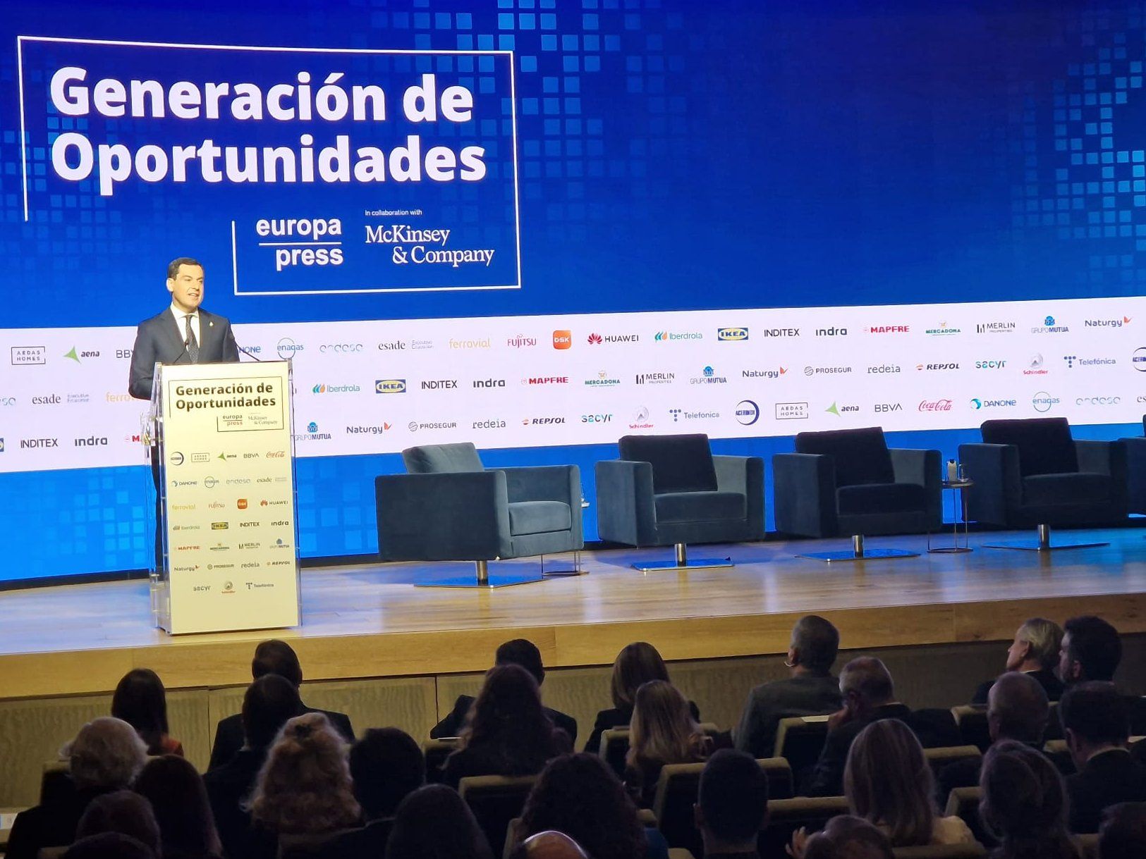 Juanma Moreno, presidente de la Junta de Andalucía, en su participación en el foro. Juanma Moreno, presidente de la Junta de Andalucía, en su participación en el foro.