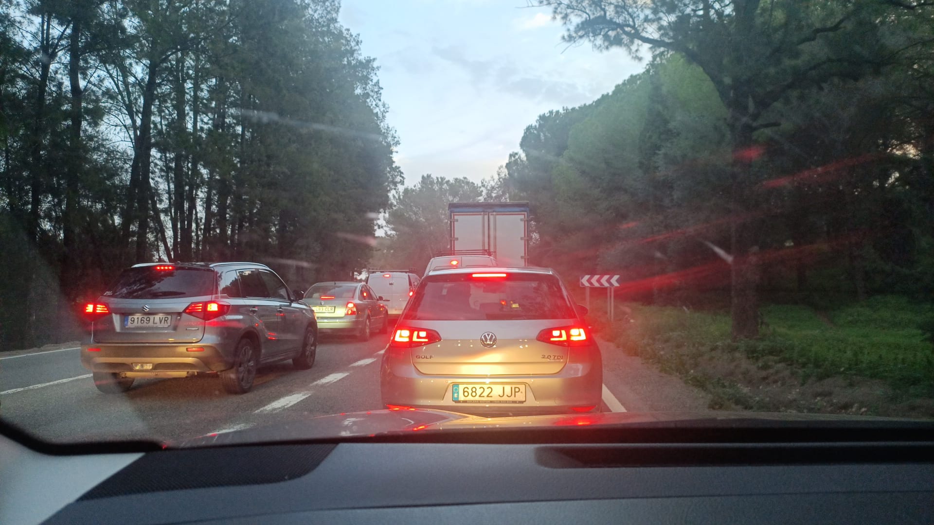 Una imagen de las retenciones en la Sierra de Cádiz, en la A-384. Una imagen de las retenciones en la Sierra de Cádiz, en la A-384.