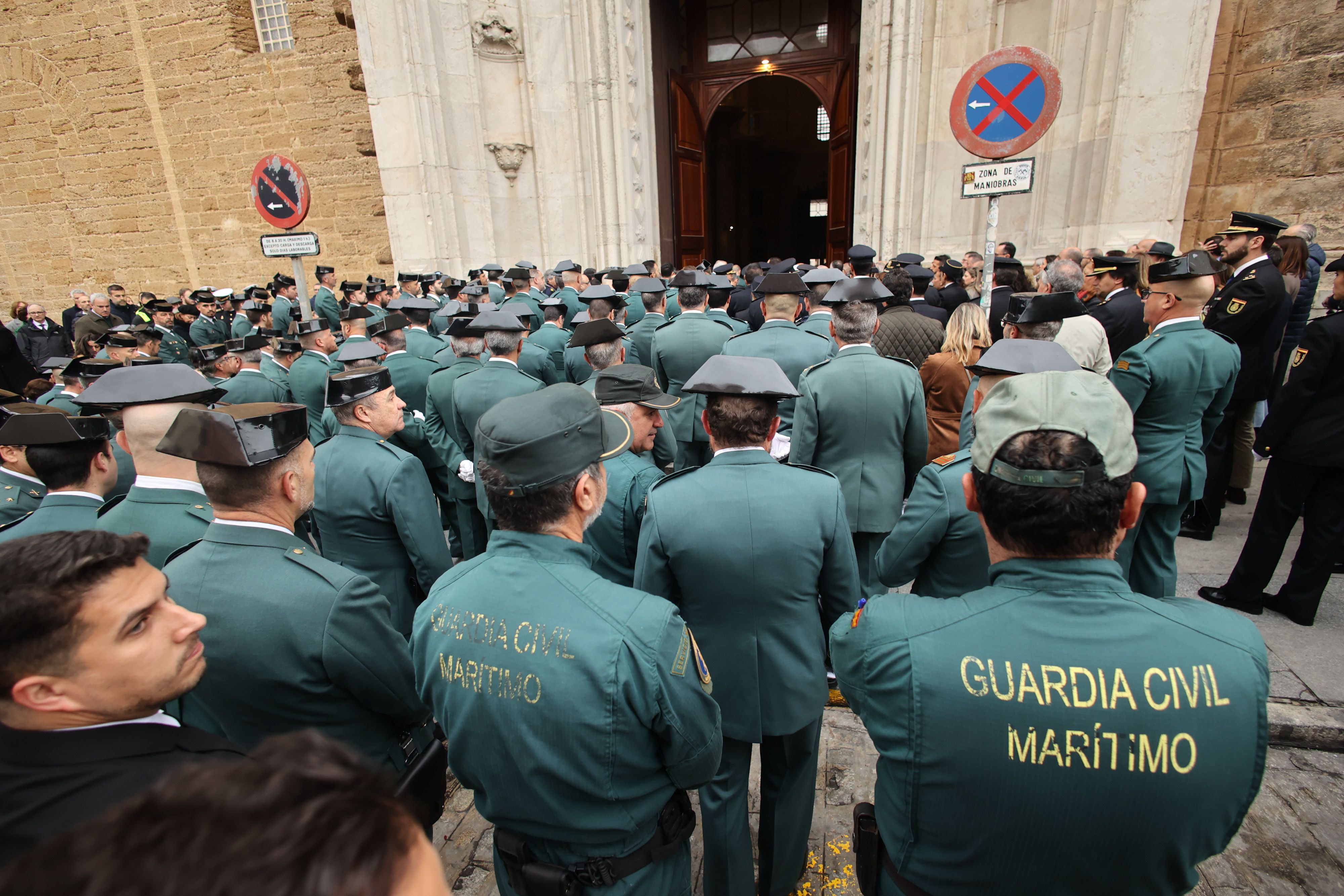 Funeral en la Catedral de Cádiz de Miguel Ángel, guardia civil fallecido en Barbate. Funeral en la Catedral de Cádiz de Miguel Ángel, guardia civil fallecido en Barbate.