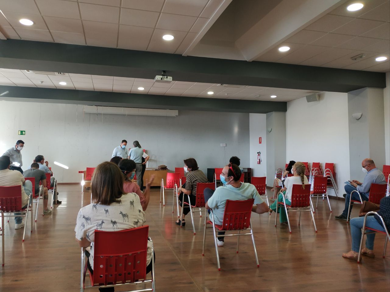 Reciente reunión en Trebujena para preparar movilizaciones contra la privatización de la sanidad en Cádiz.