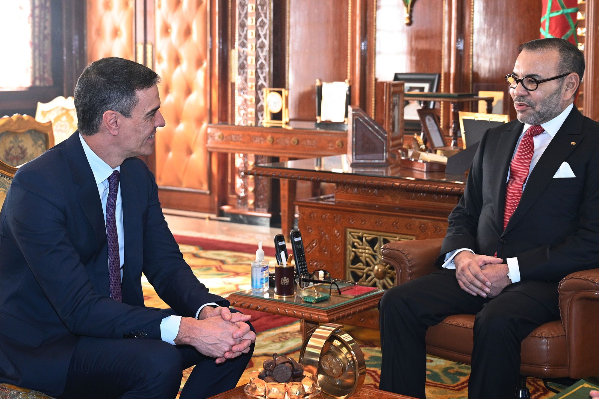 Pedro Sánchez con el rey de Marruecos. 