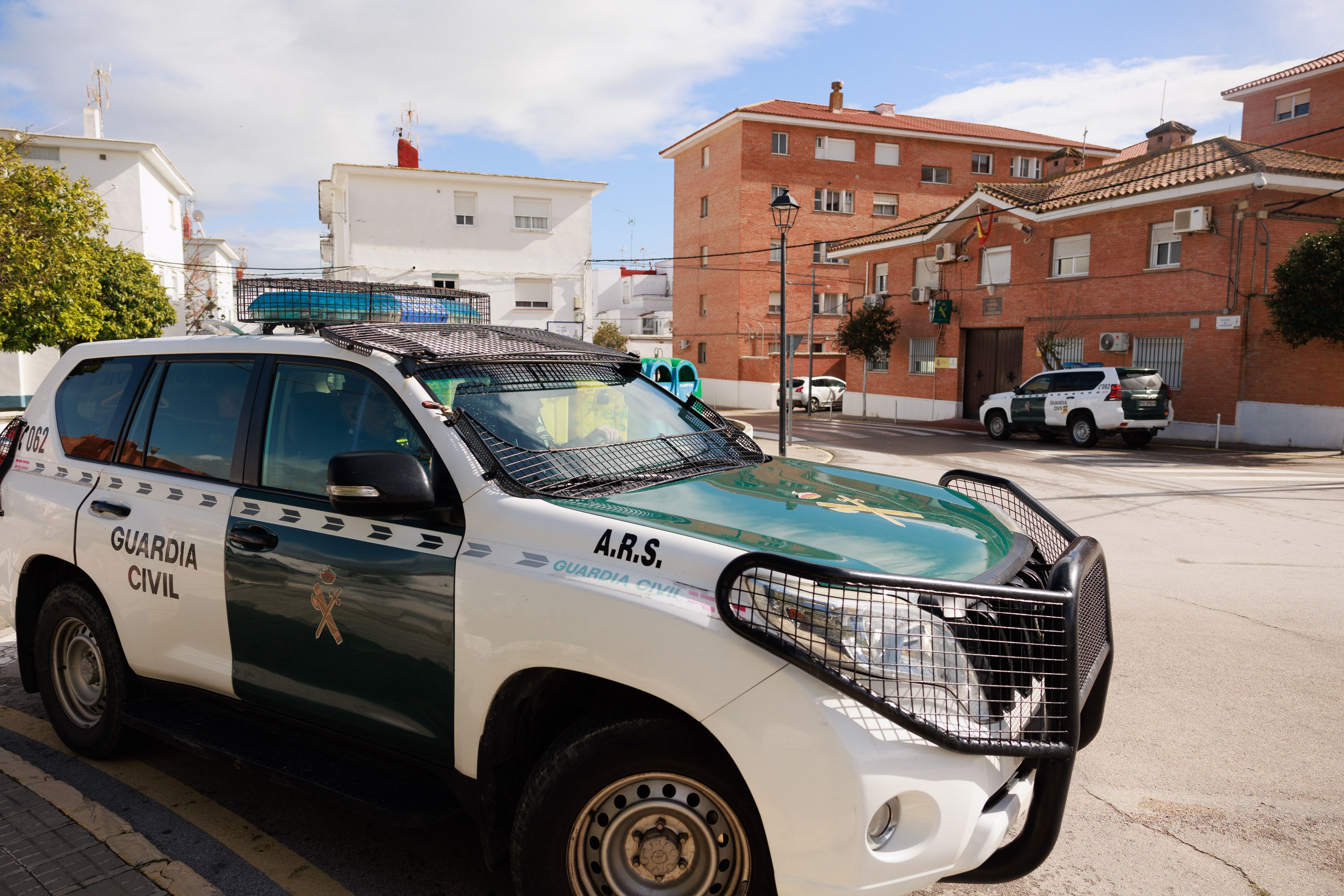 Un coche de la Guardia Civil en Barbate.