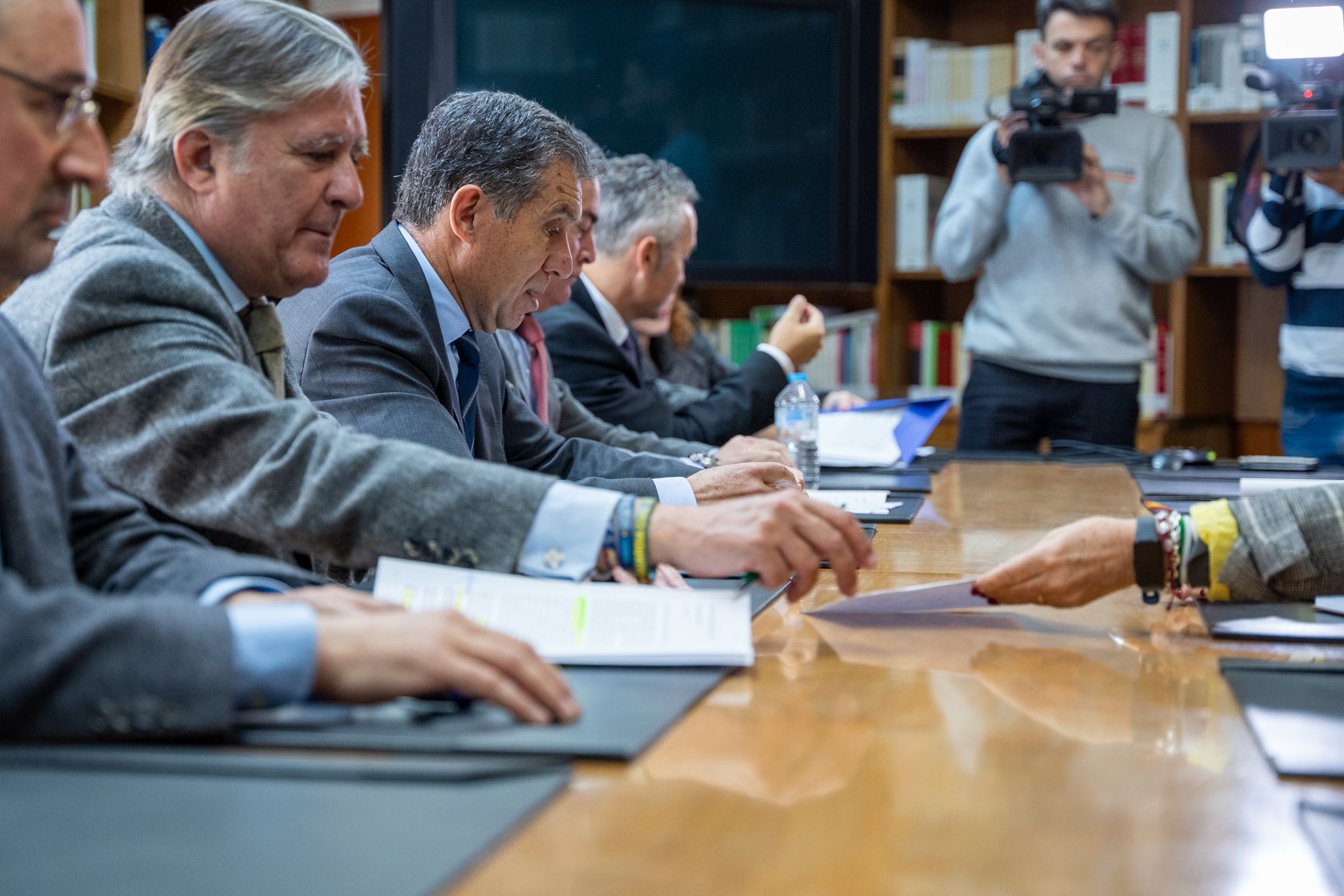 El presidente del TSJA, Lorenzo del Río, en una rueda de prensa en Cádiz, en una imagen de archivo.