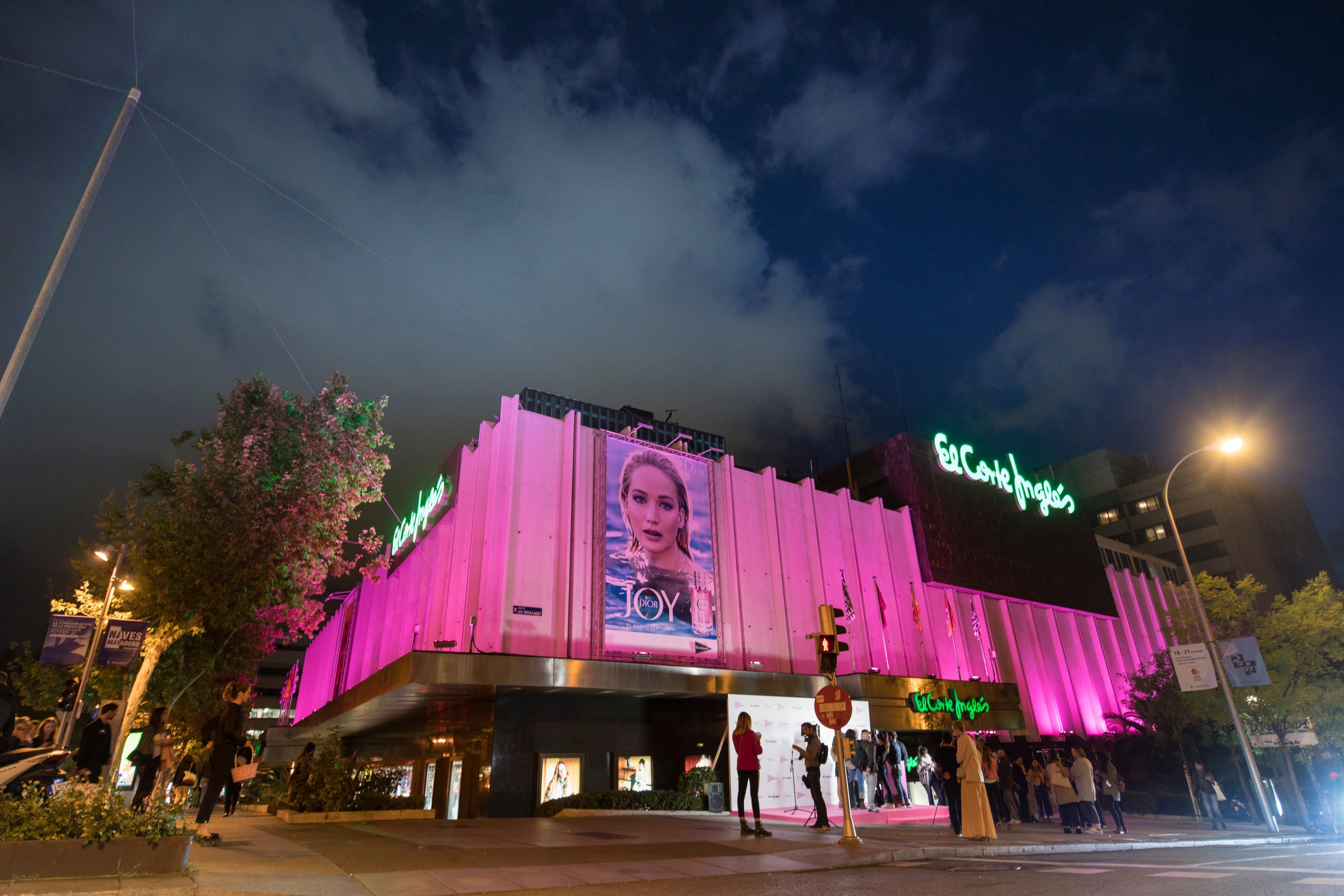 Fachada de El Corte Inglés, que accedió a la petición de Facua.