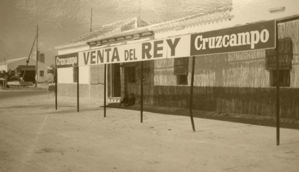 Toldos de la venta en sus inicios.