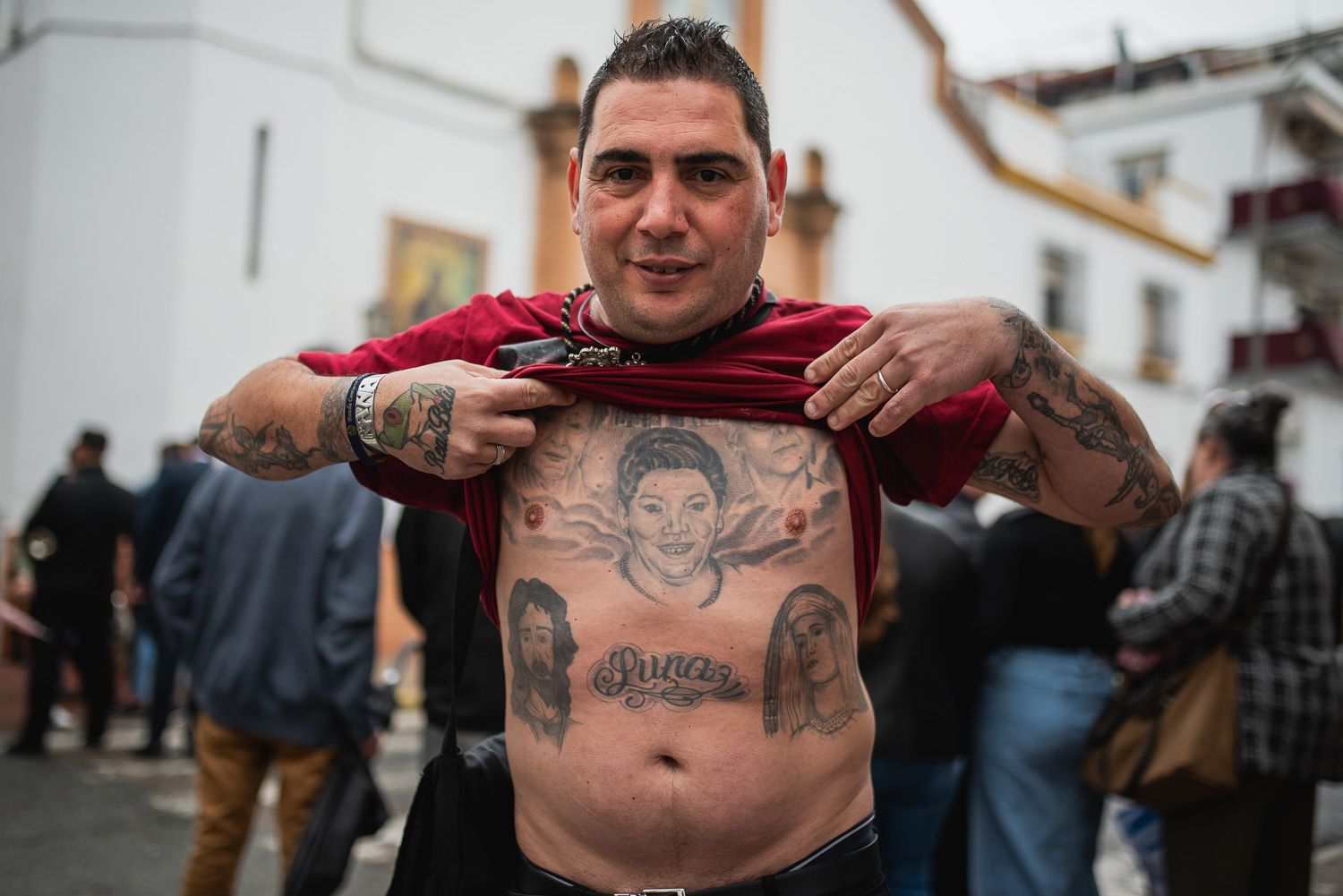 El Lunes Santo marcado por la lluvia en Santa Genoveva, en imágenes.