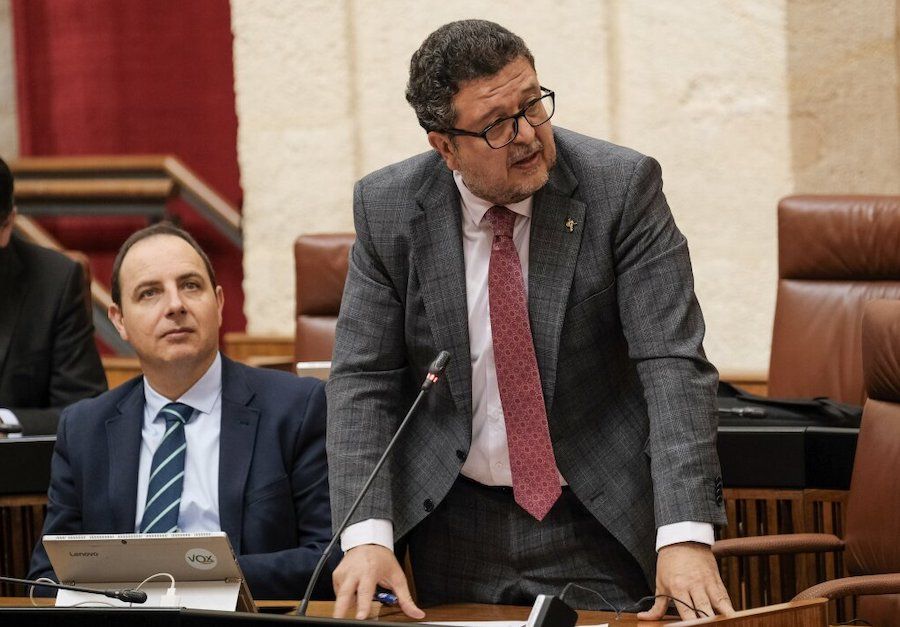 El juez Serrano, en una comparecencia en el Parlamento de Andalucía, meses atrás. El juez Serrano, en una comparecencia en el Parlamento de Andalucía, meses atrás.