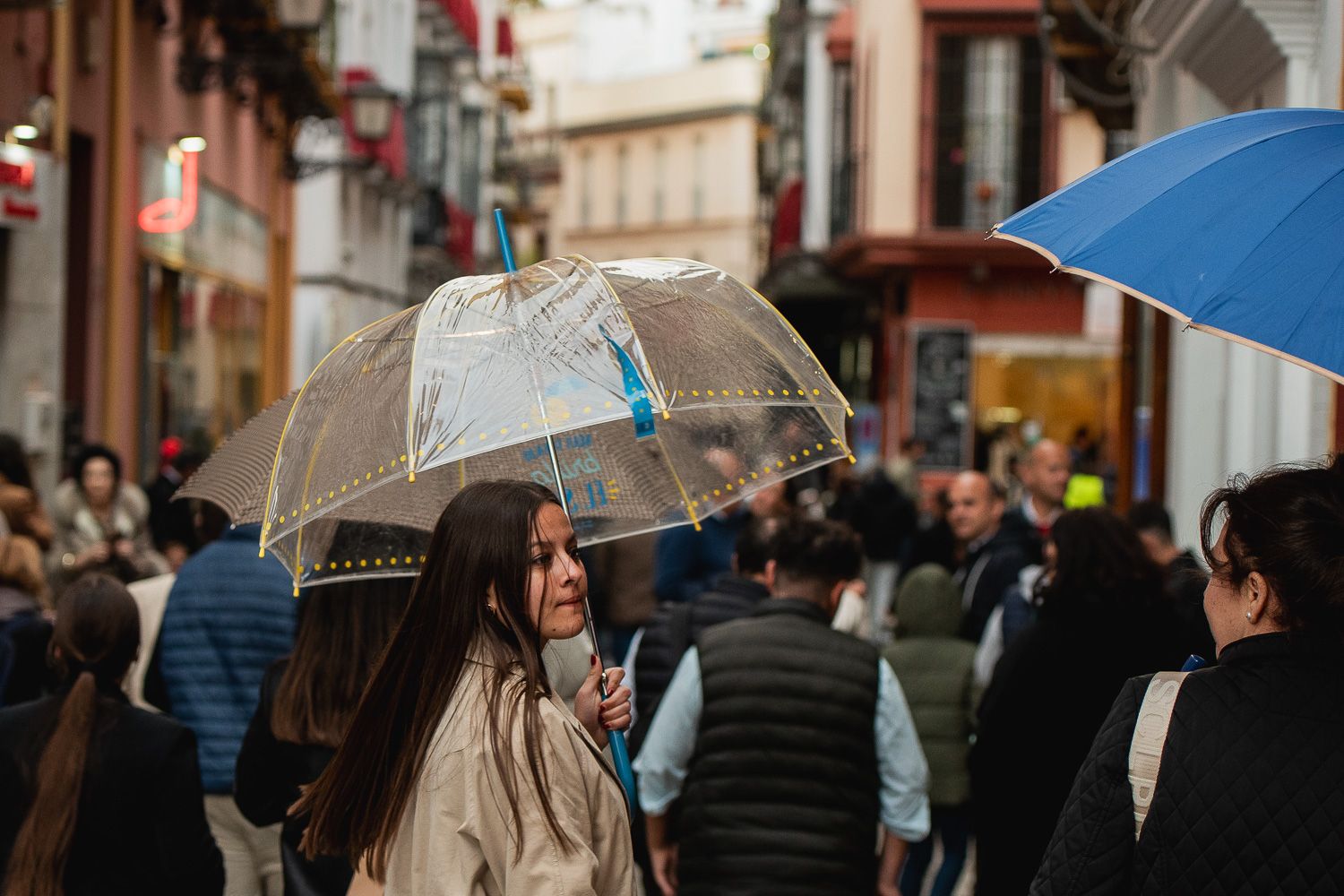 Sevilla disfruta de un Martes Santo con cinco hermandades en la calle