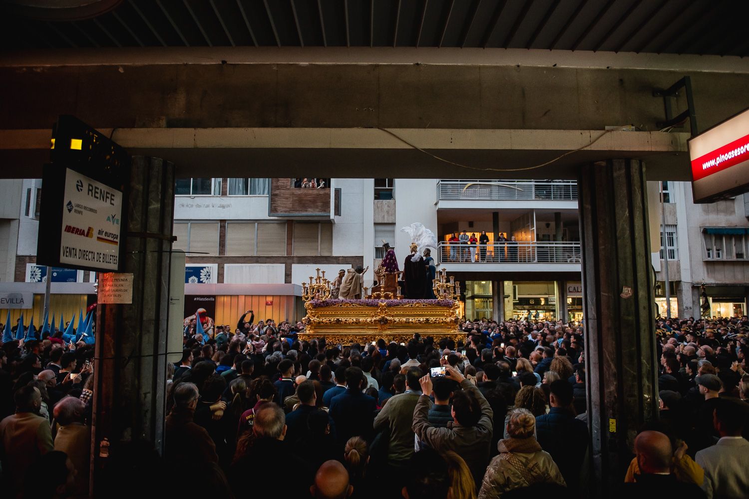 La calle Imagen, lugar de colapso en esta Semana Santa de Sevilla.