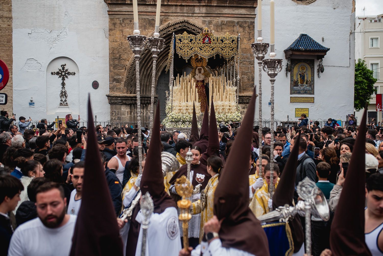 MIERCOLES SANTO SEMANA SANTA SEVILLA 2024 VIRGEN DEL CARMEN  14