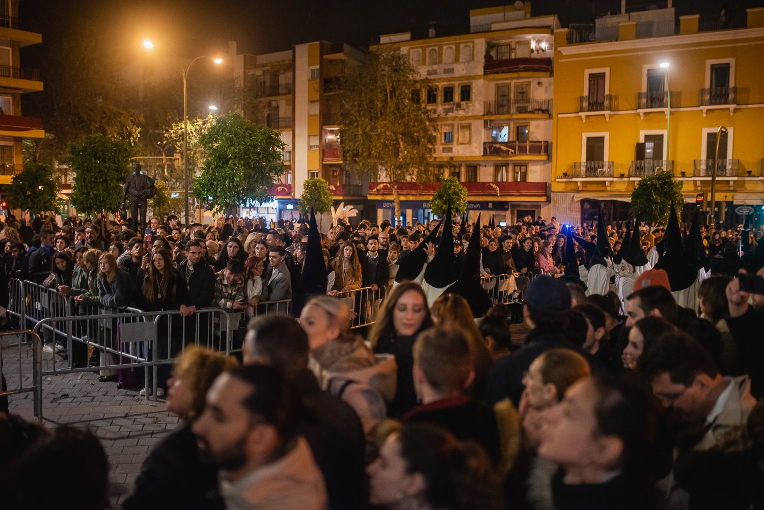 MADRUGÁ SEMANA SANTA SEVILLA 19