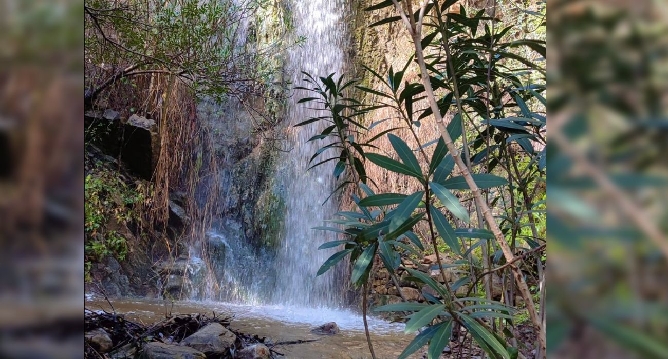 Maravillosa imagen del Salto de la Pedriza. UBRIQUE EN VERDE Maravillosa imagen del Salto de la Pedriza. UBRIQUE EN VERDE