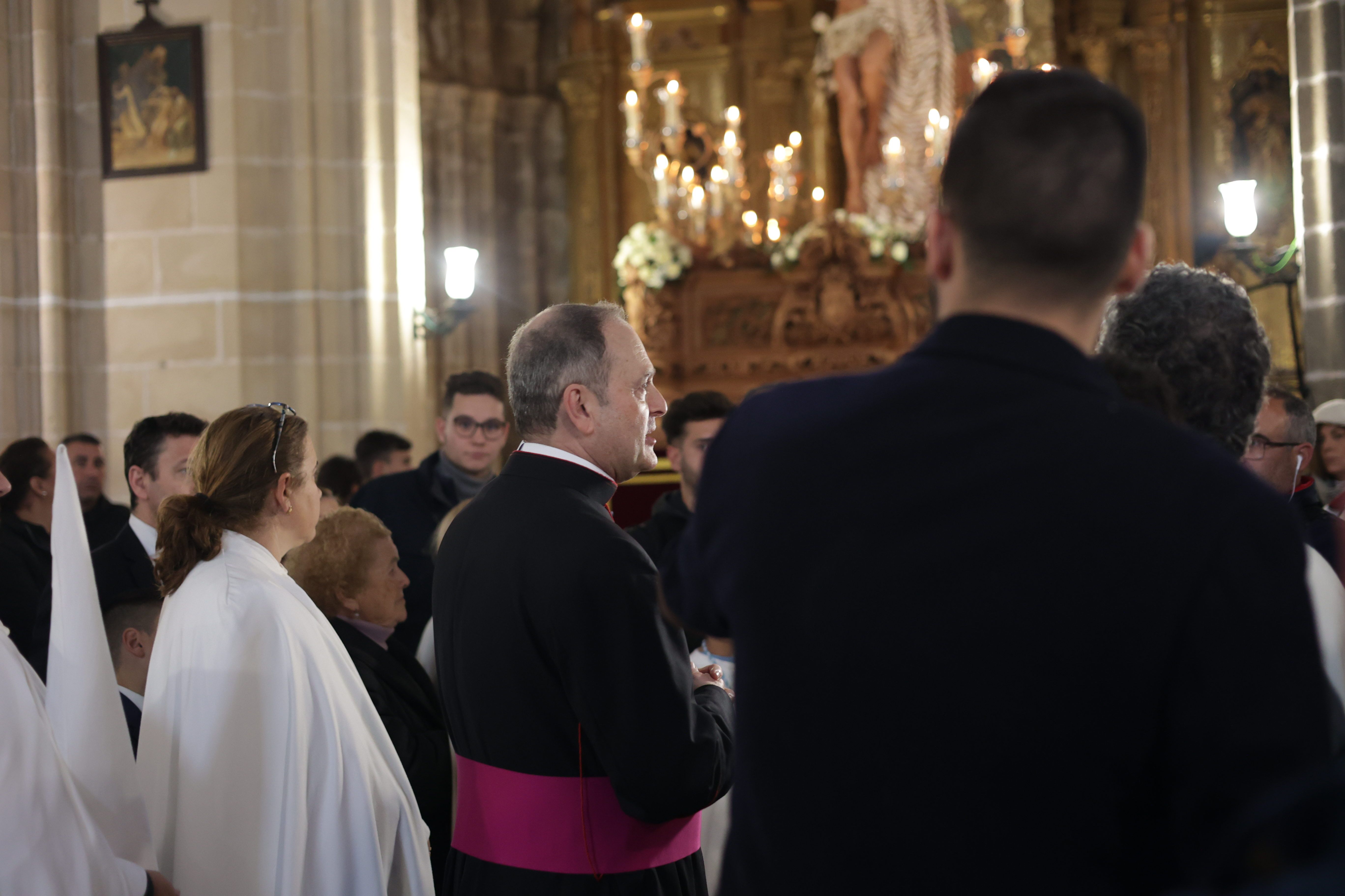 Momento en el que se anuncia que la Sagrada Resurrección no saldrá a las calles de Jerez.