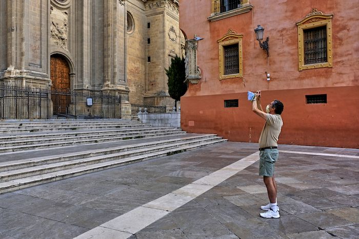 Un turista en Granada, en pandemia.