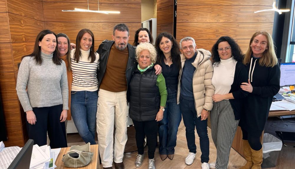 Antonio Banderas ha visitado la Fundación López Mariscal de 'El Turronero'.
