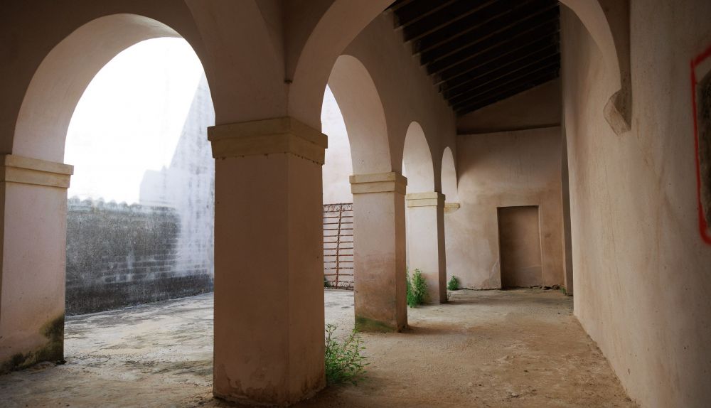 Uno de los atractivos rincones que ofrece el claustro 'chico'.