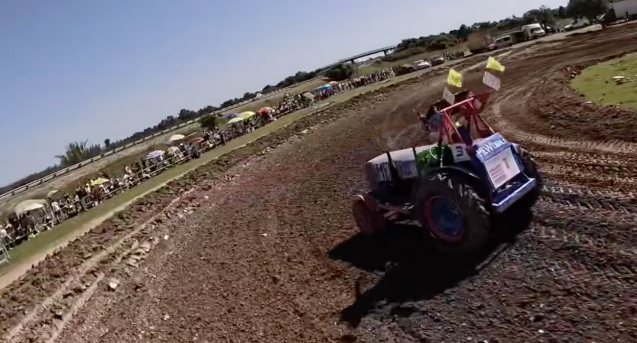 Una imagen de la carrera de tractores de Guadalcacín a vista de dron.