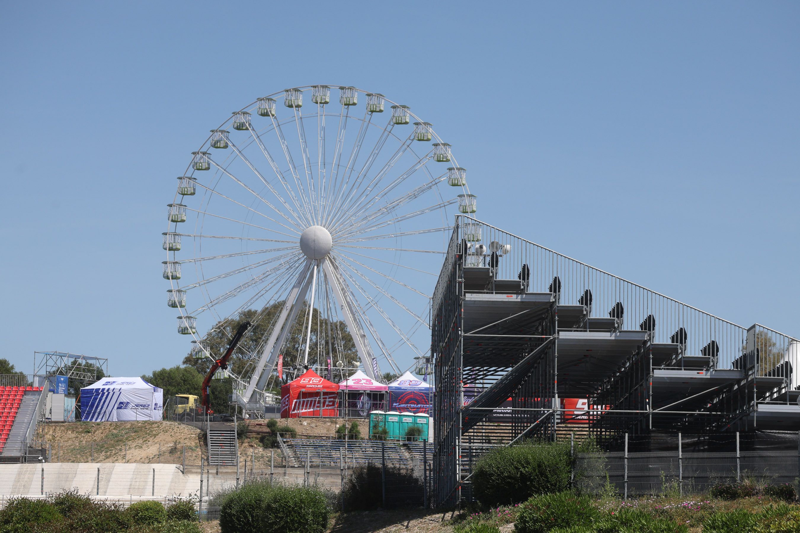 La noria, en la 'fan zone' del Circuito de Jerez por el GP.