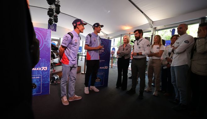 Los hermanos Márquez, en el 'Garage Motor'. 