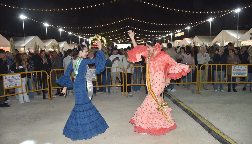Así celebra Valencia su feria andaluza.
