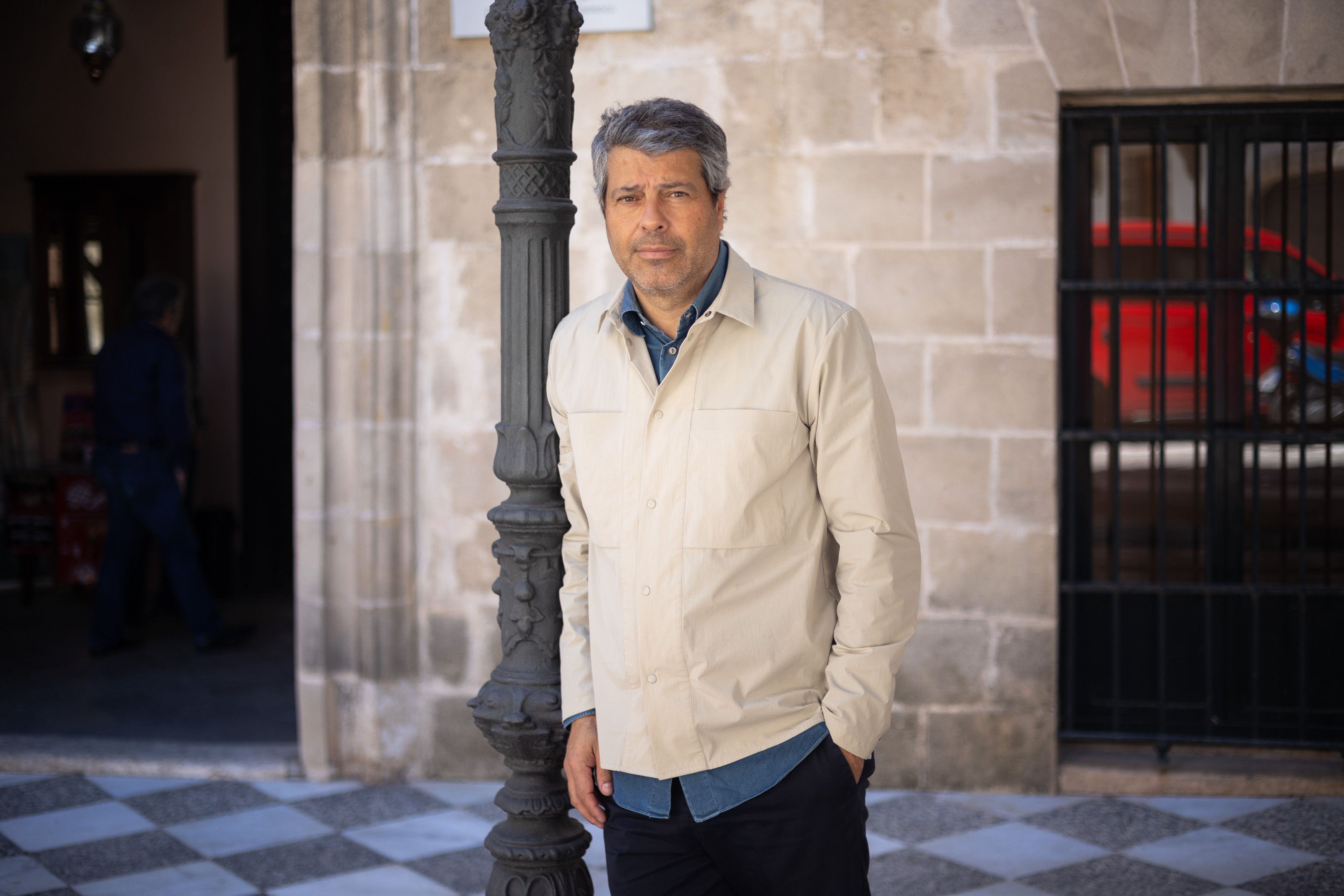 Arturo Fernández, director de Flamenco On Fire, atiende a lavozdelsur.es antes del inicio del festival en Viana, Tudela y Pamplona.