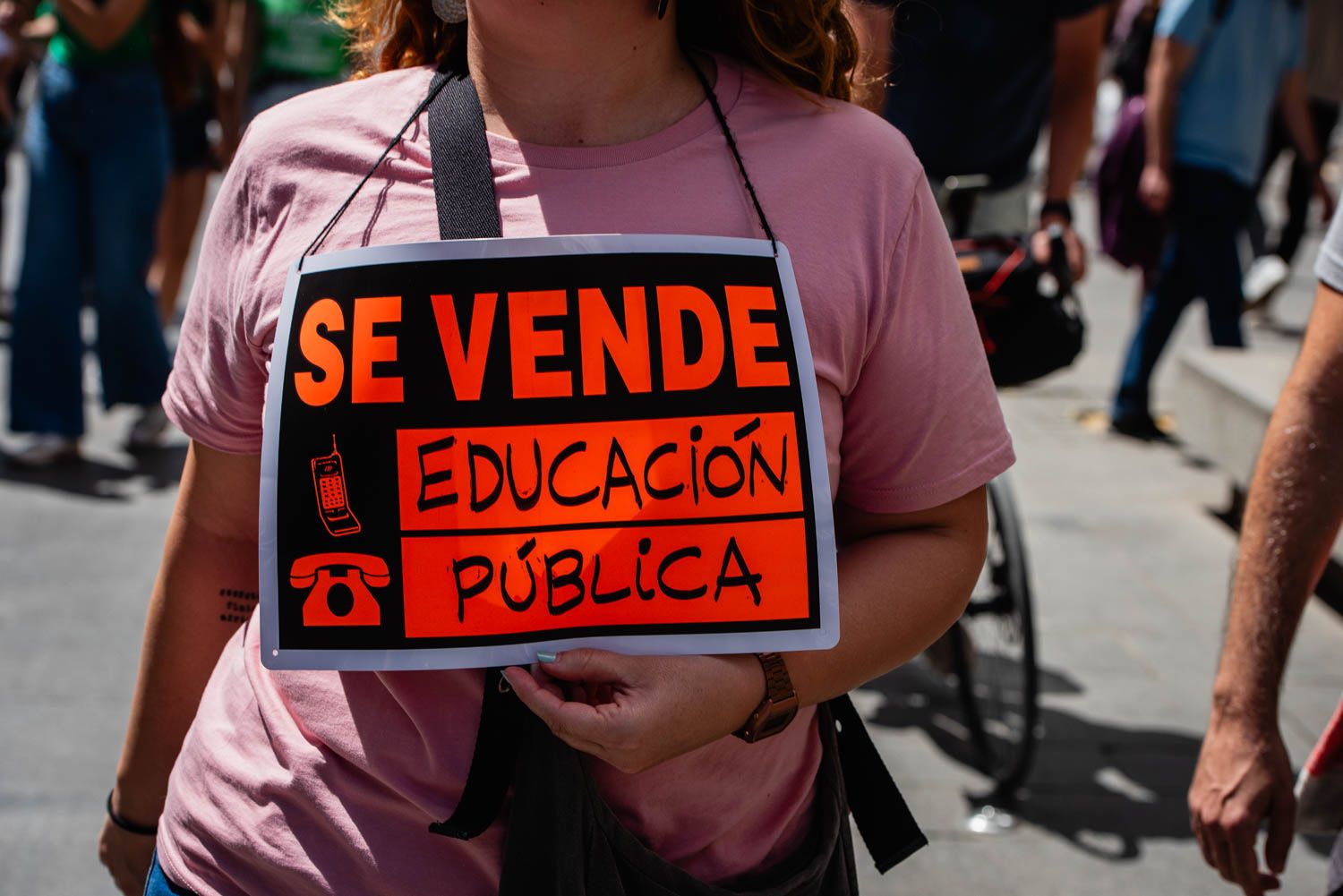 La huelga docente de Sevilla, desde San Telmo a las Setas, en imágenes.