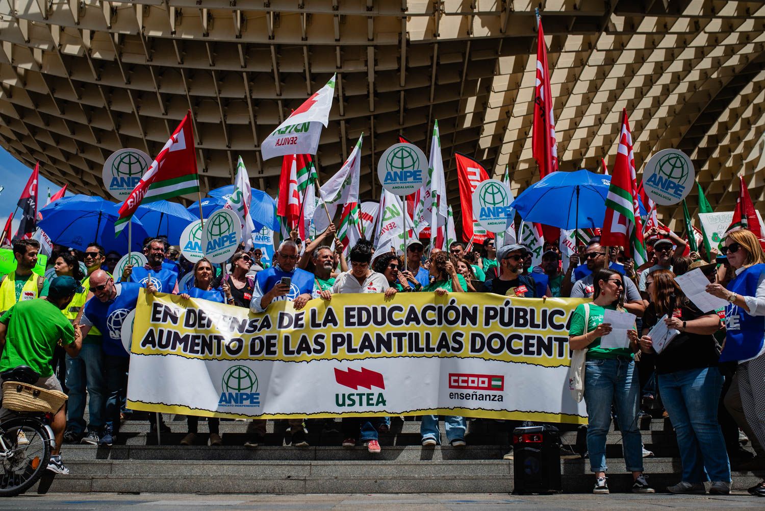 Manifestación por la educación en Sevilla pide reducir la ratio de alumnos.