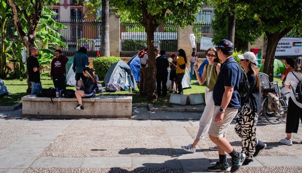 ACAMPADA PALESTINA UNIVERSIDAD SEVILLA 14 MAYO 2024 SEVILLA