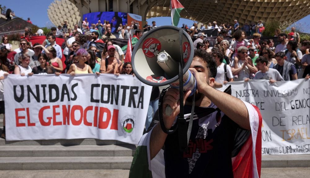 Un momento de la manifestación en Sevilla.