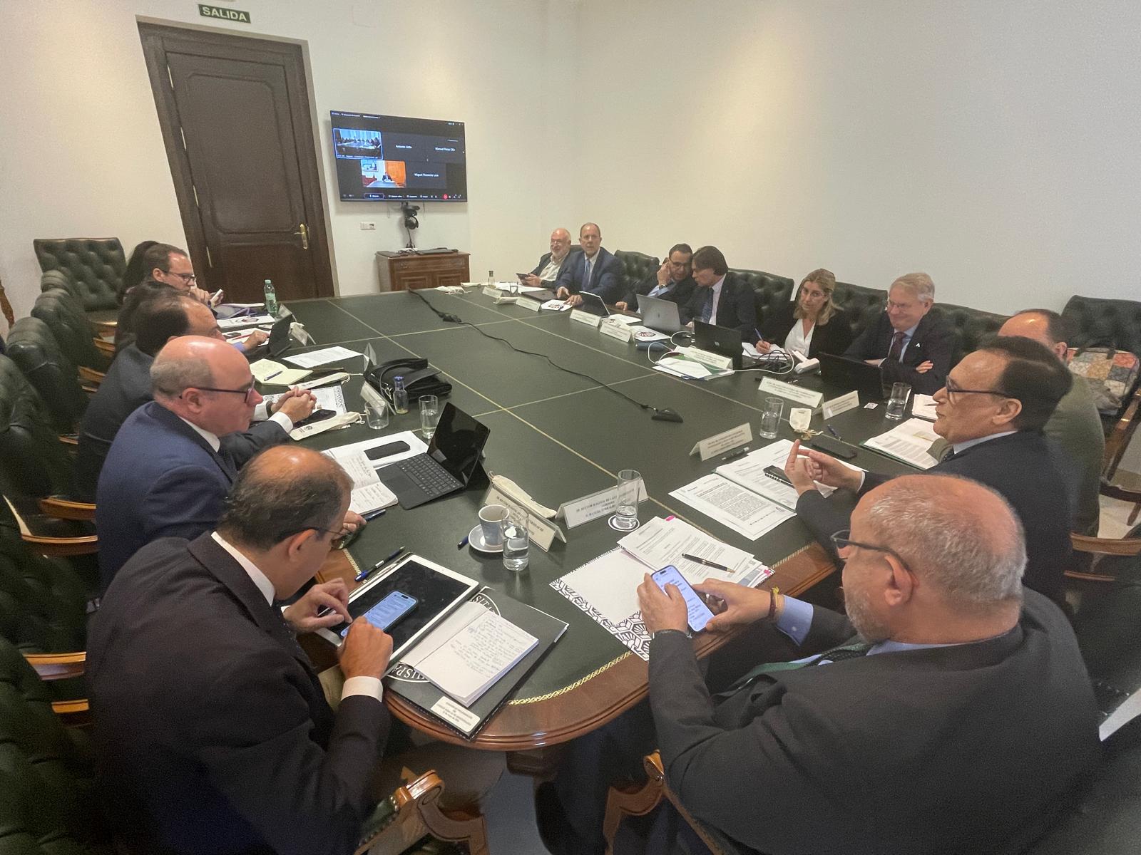 Los rectores de las universidades andaluzas reunidos con José Carlos Gómez Villamandos.