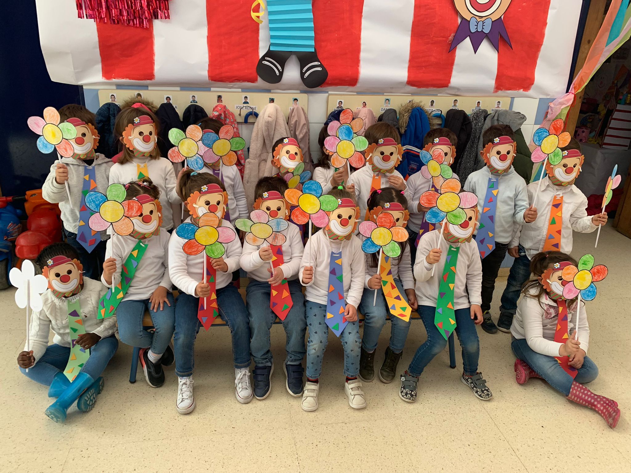 Alumnos de infantil del CEIP Teodosio de Sevilla, en una imagen publicada por el centro en sus redes sociales.