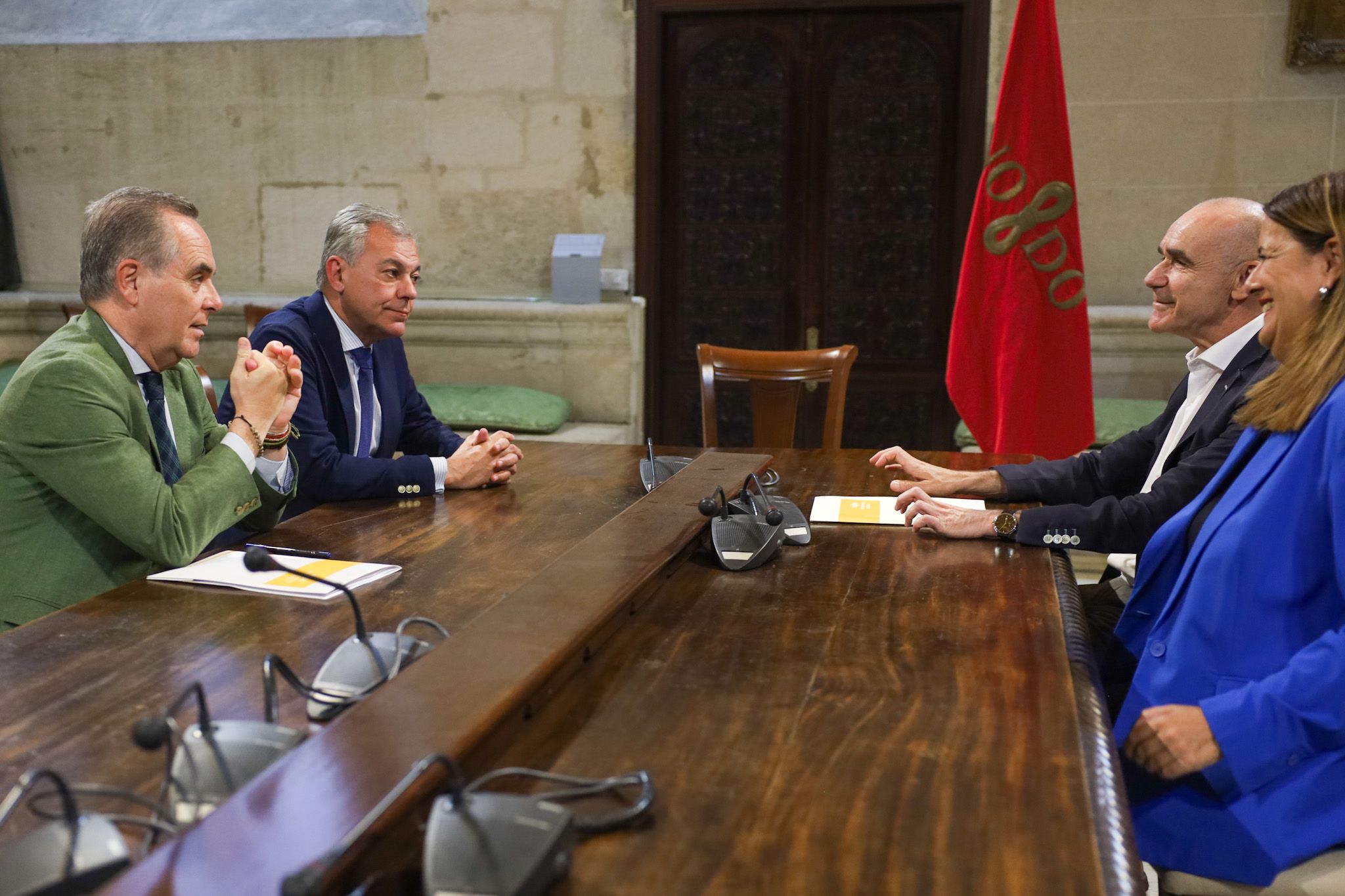 Reunión de José Luis Sanz con Antonio Muñoz.