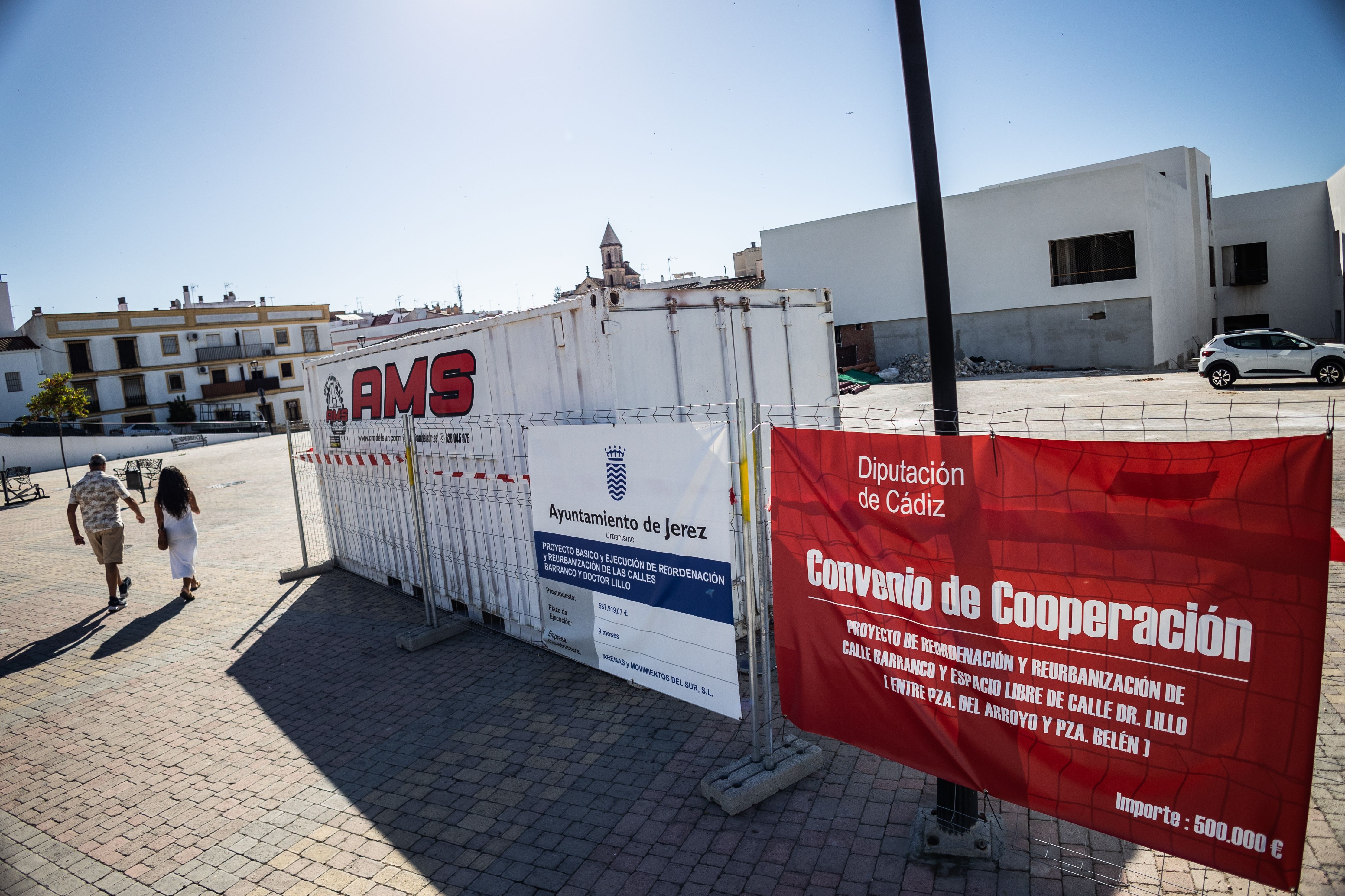 Vista de este lunes de las obras, paralizadas, del Museo del Flamenco de Andalucía, en la plaza Belén de Jerez.