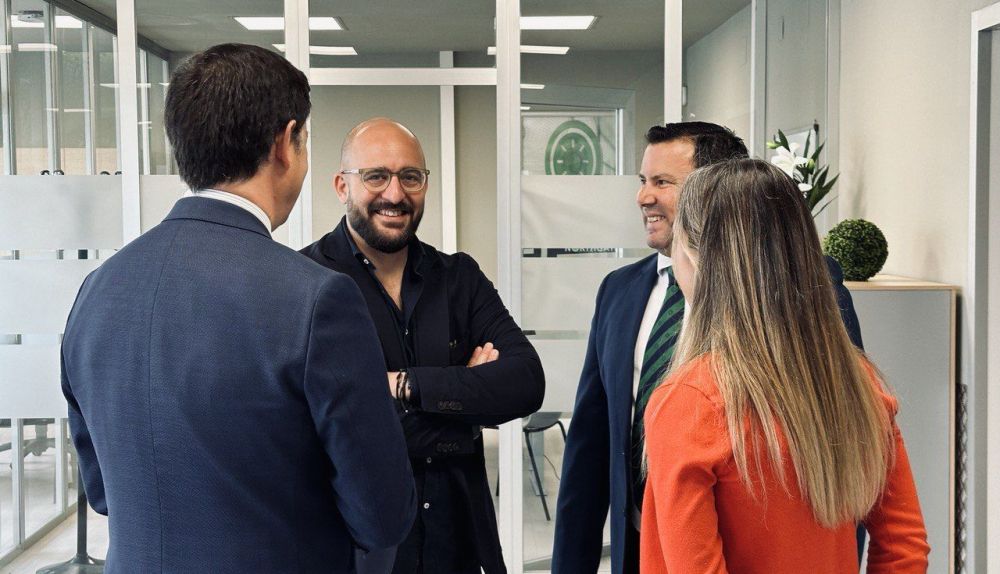 Visita a la nueva delegación.