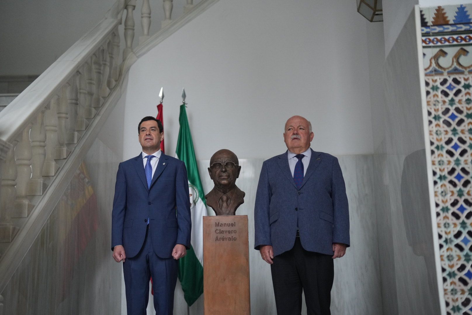 Homenaje a Clavero Arévalo en el Parlamento. Homenaje a Clavero Arévalo en el Parlamento.