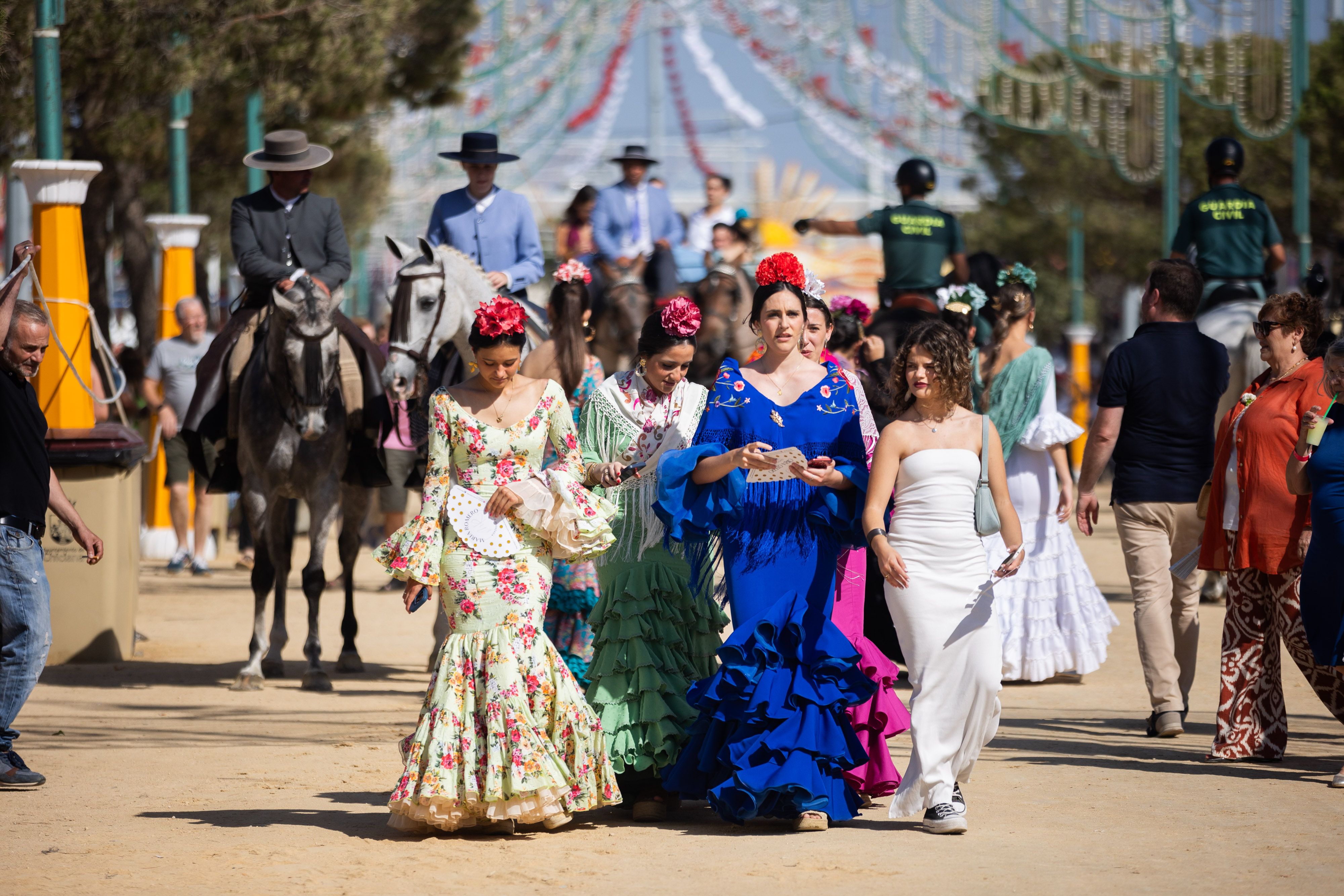 Ambiente en el paseo de la Feria de Chiclana.
