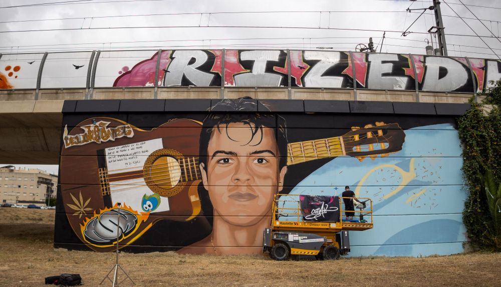 GRAFITI MIGUE BENITEZ LOS DELINQUENTES FRAN CASTRO COSA V 2