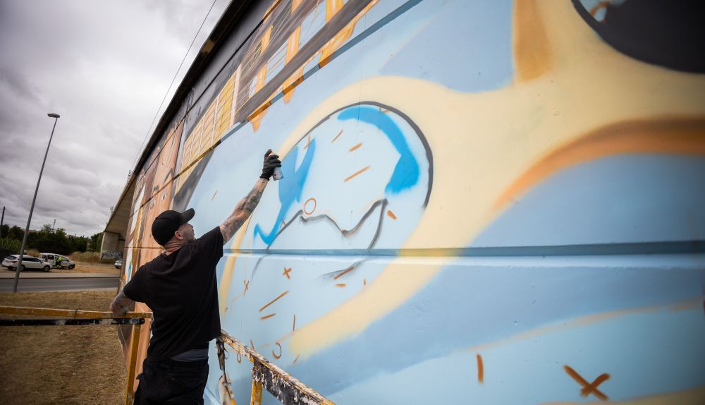 GRAFITI MIGUE BENITEZ LOS DELINQUENTES FRAN CASTRO COSA V 4