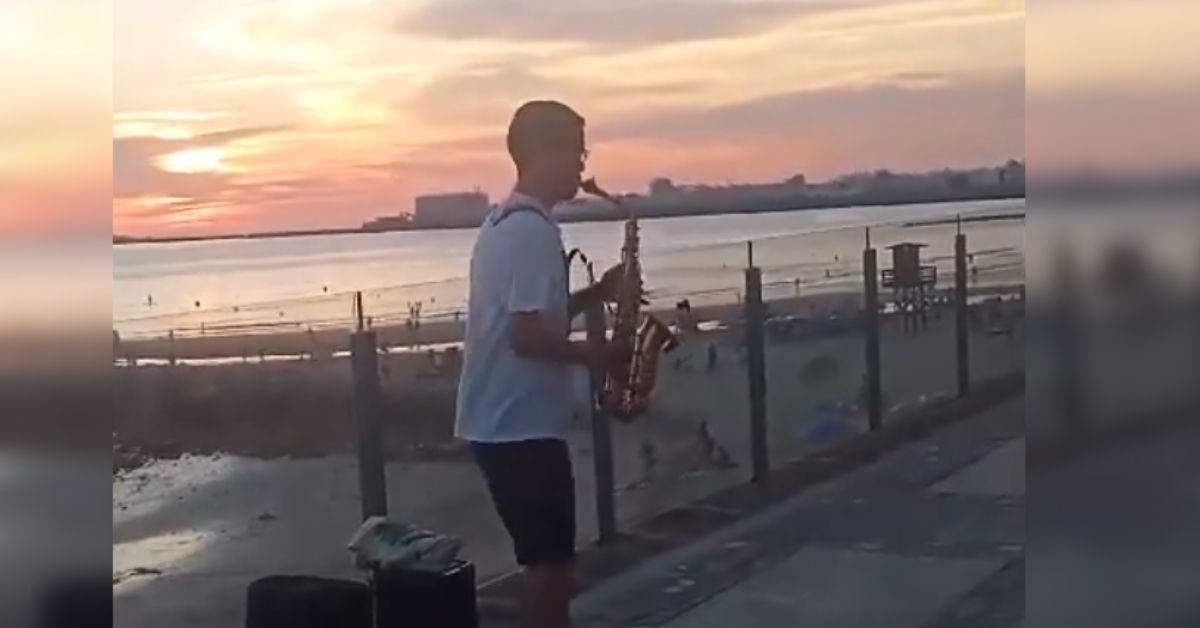 Atardecer en Cádiz con 'Cai' como banda sonora. Atardecer en Cádiz con 'Cai' como banda sonora.