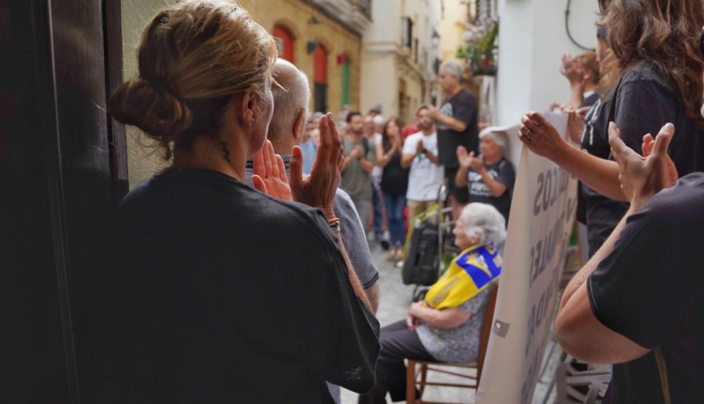 Concentración contra desahucio piso turístico