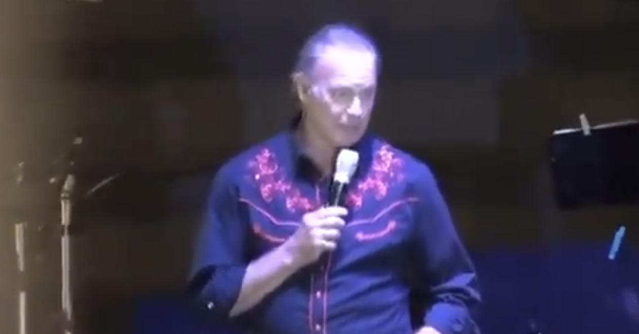 Bertín Osborne, en su último concierto. Bertín Osborne, en su último concierto.