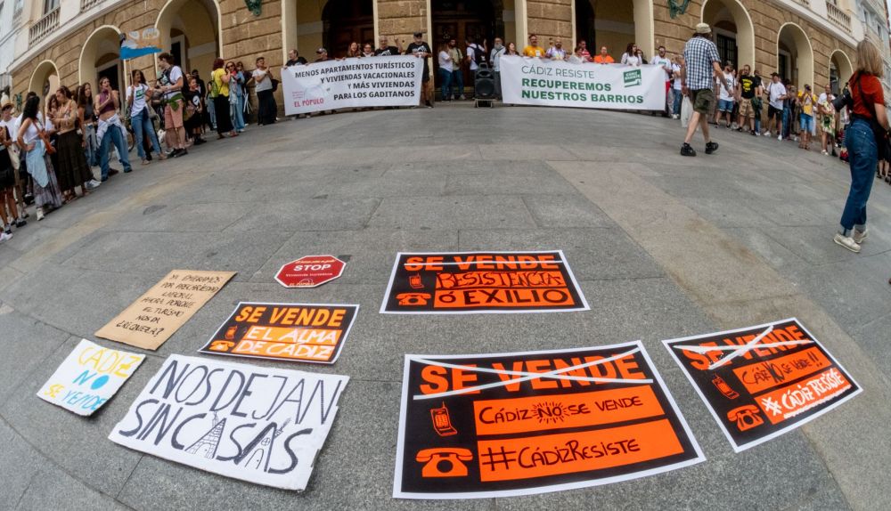 MANIFESTACIÓN PISOS TURISTICOa