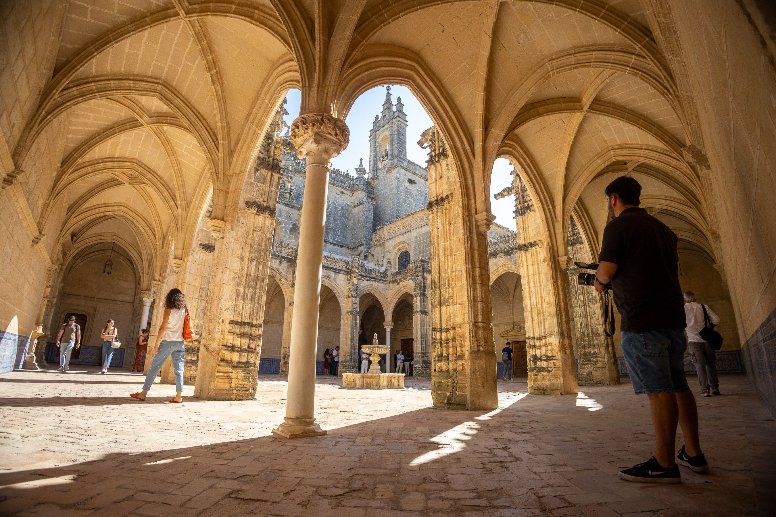 El monasterio de la Cartuja de Jerez abre sus puertas tras 550 años de historia y clausura 