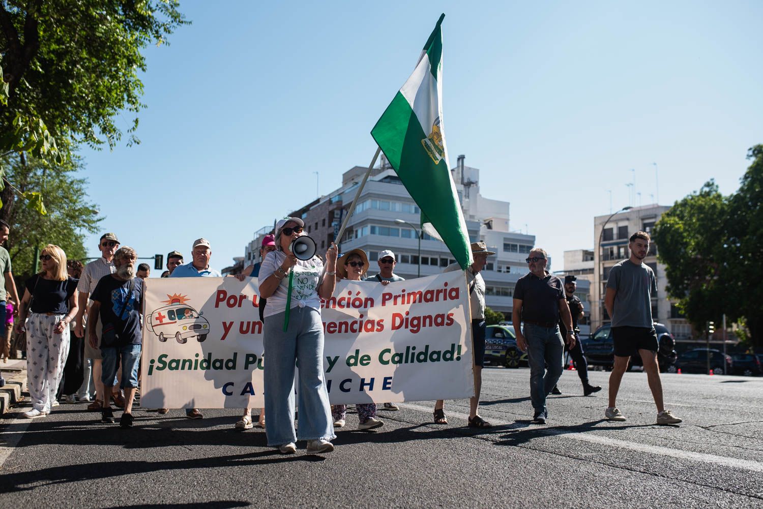 MANIFESTACIÓN MAREA BLANCA DIPUTACIÓN PALACIO SAN TELMO ALCALDES SIERRA SUR CAMPIÑA SEVILLA 30