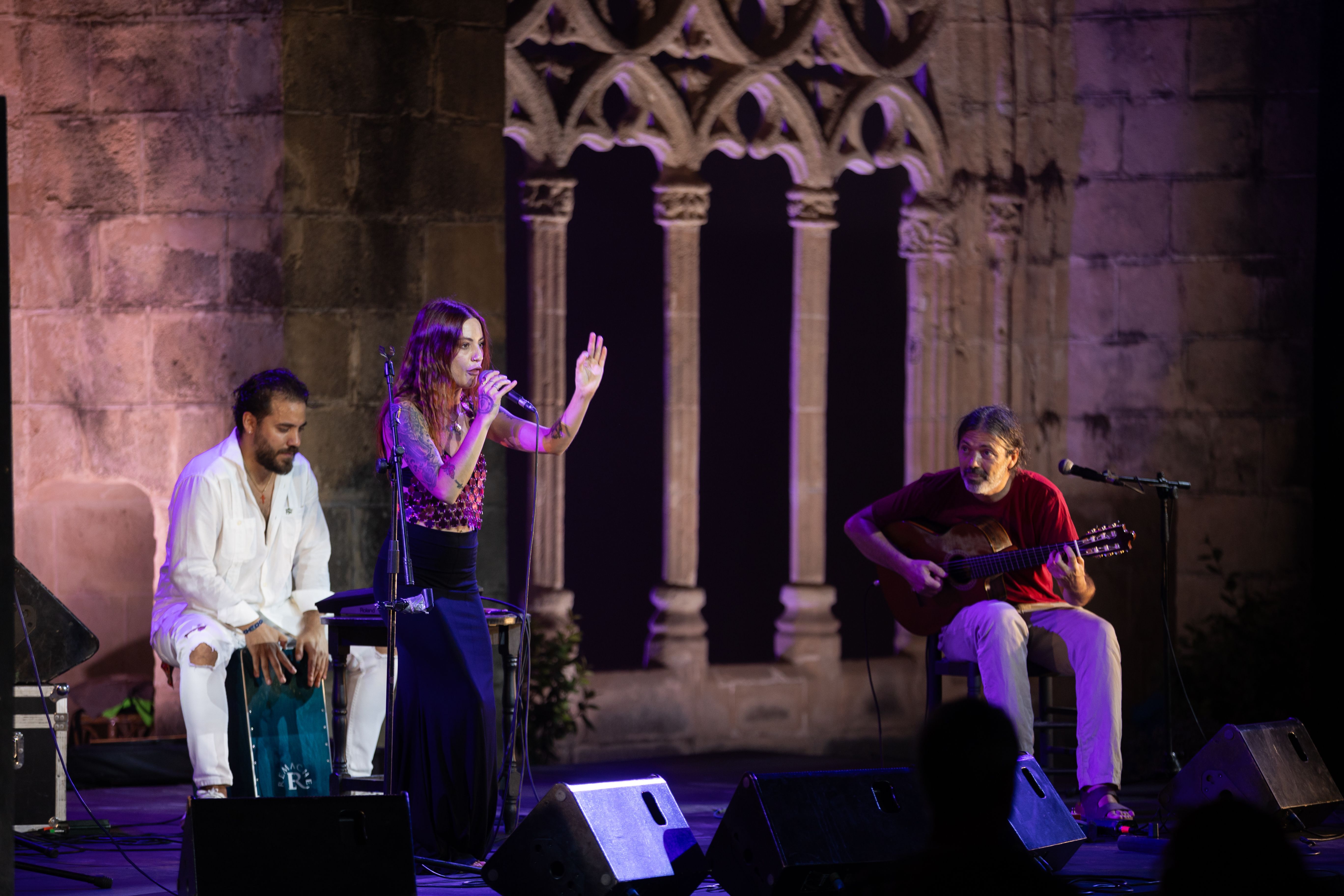 María del Tango y Calimbero junto con Ané Carrasco