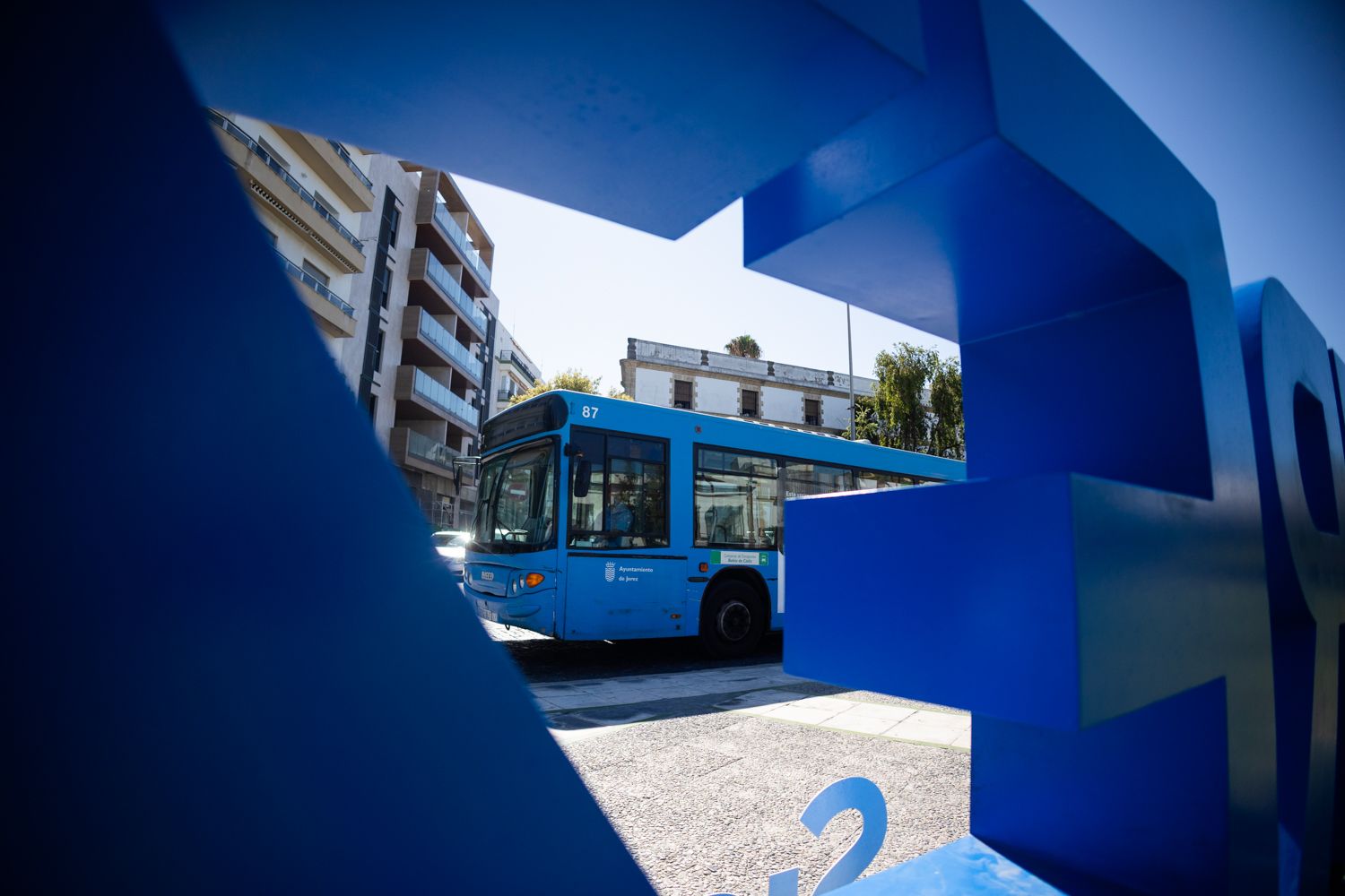 Uno de los autobuses urbanos de Jerez, en una imagen de archivo.