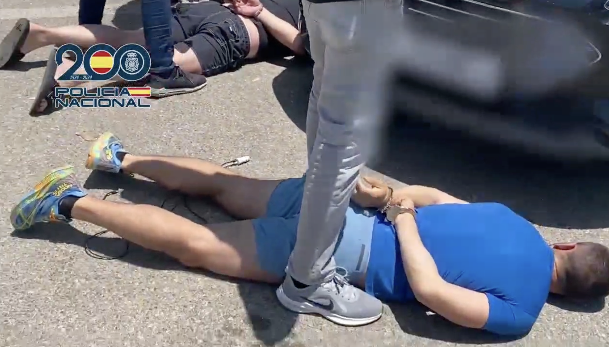 Dos de los detenidos en la operación llevada a cabo por la Policía Nacional contra una organización que robaba todoterrenos para los narcos. Dos de los detenidos en la operación llevada a cabo por la Policía Nacional contra una organización que robaba todoterrenos para los narcos.