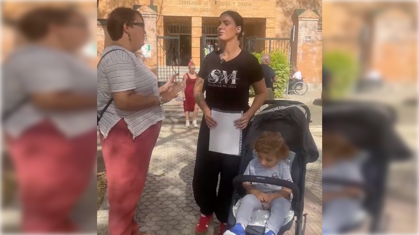 El pequeño Liam, junto a su madre. El pequeño Liam, junto a su madre.