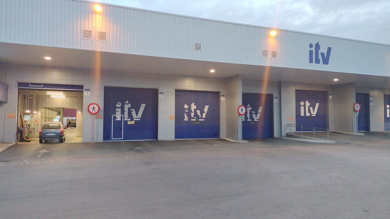 Las estaciones de la ITV de Sevilla, Huelva y Cádiz permaencerán cerradas este jueves.