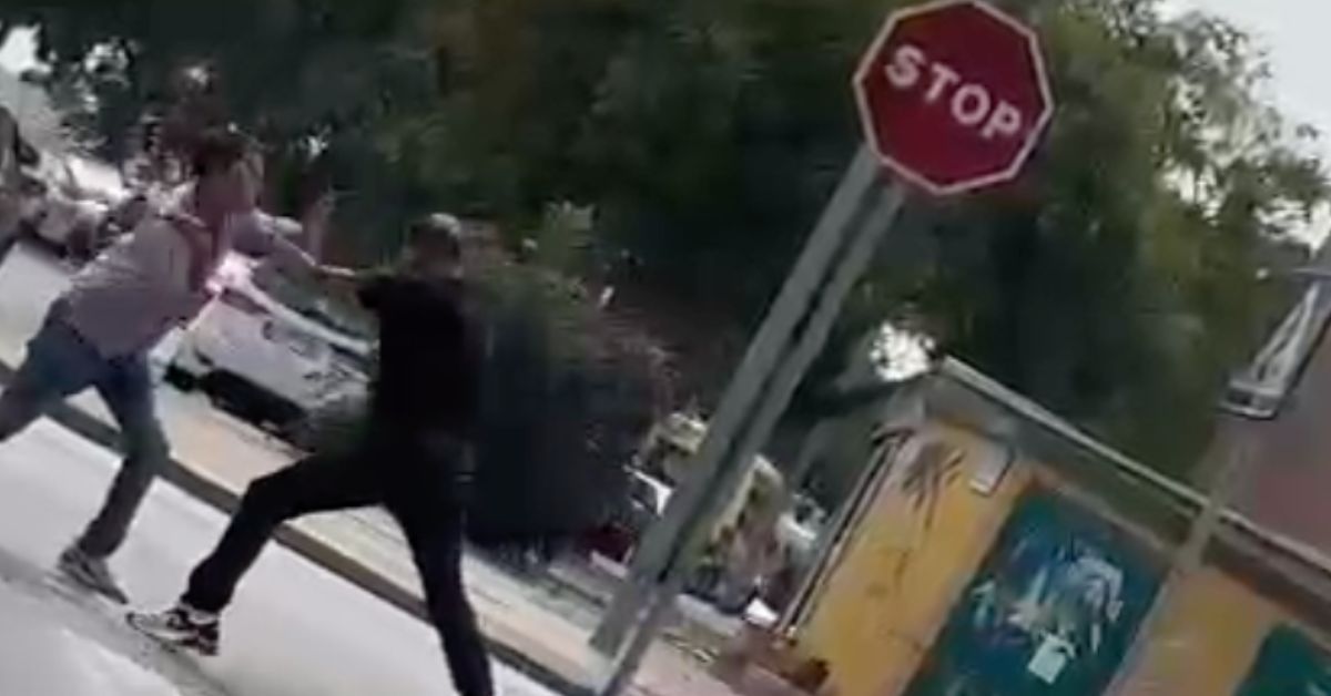 Pelea entre dos hombres en la Zona Sur de Jerez. Pelea entre dos hombres en la Zona Sur de Jerez.